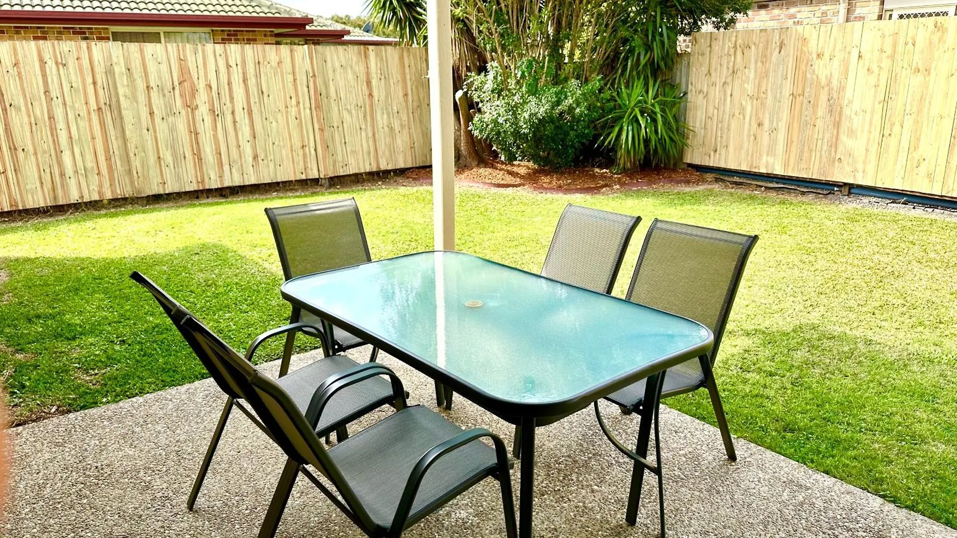 Sandstone Point 4-Bedroom Home Australia